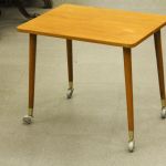 894 9276 LAMP TABLE